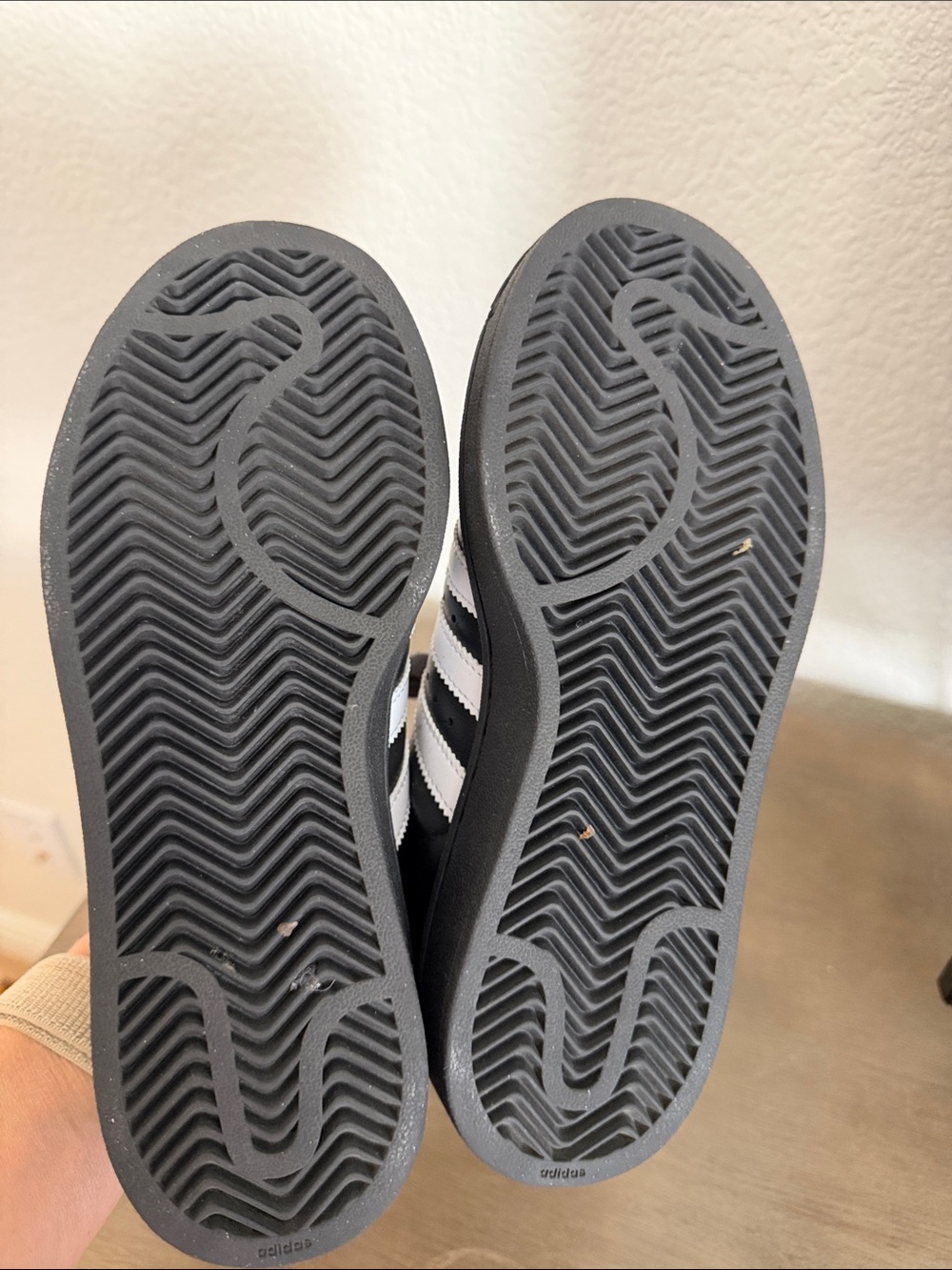 adidas superstar Kids Black and White Low-Top Sneakers - Picture 7 of 8